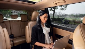 Marathon NY Taxi and car Service reliable transportation for local events and airport transfers